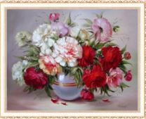 Букет из разноцветных пионов