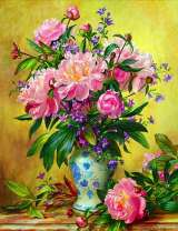 Пионы и полевые цветы в одном букете