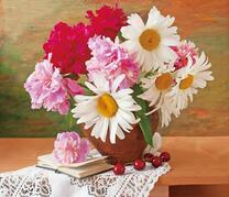 Летний букет цветов и книга