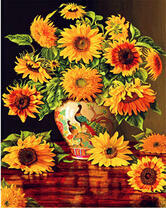 Букет подсолнухов в вазе с узорами